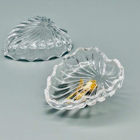 Vintage Italian “Courtenay” Heart Shaped Gold Rose Accented Crystal Trinket Box - Picture 5 of 8